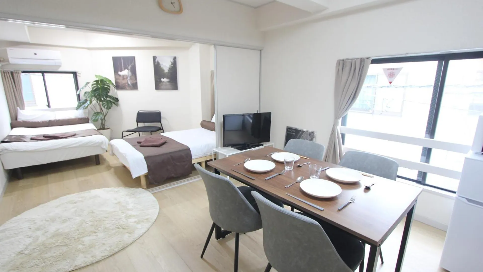 Luana Arai Apartment Tokyo