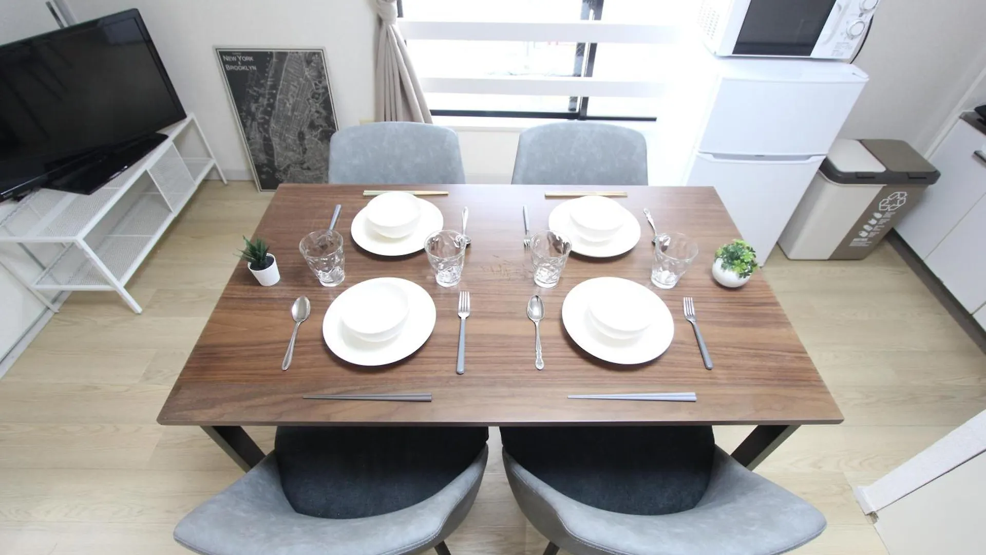 Luana Arai Apartment Tokyo