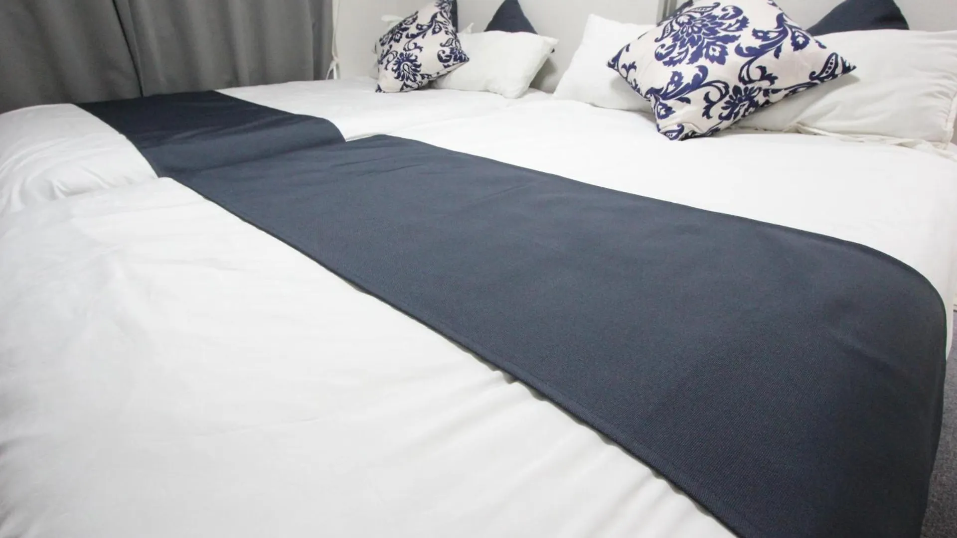 Luana Arai Apartment Tokyo